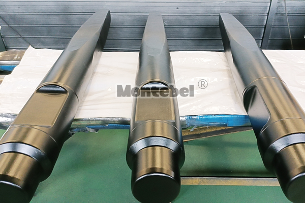 TSG46A材質(zhì)-鍛打四方型釬桿